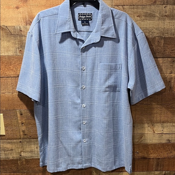 Indygo Smith Other - Indygo Smith Men's Light Blue Short Sleeve Button-Up Shirt no tuck size XL NWOT